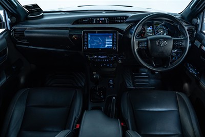 2024 Toyota Hilux - Thumbnail