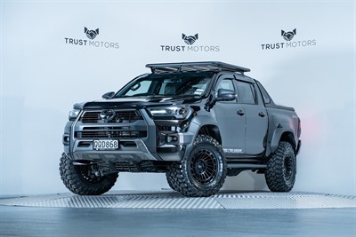 2024 Toyota Hilux - Thumbnail