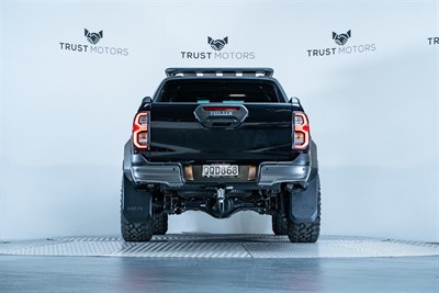 2024 Toyota Hilux - Thumbnail