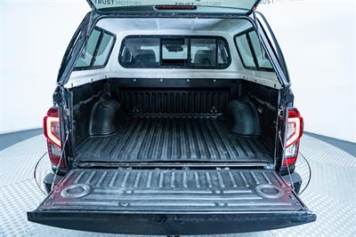 2021 Nissan Navara - Thumbnail