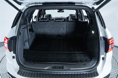 2017 Ford Everest - Thumbnail