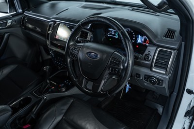 2017 Ford Everest - Thumbnail