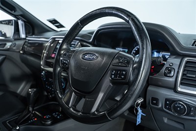 2017 Ford Everest - Thumbnail