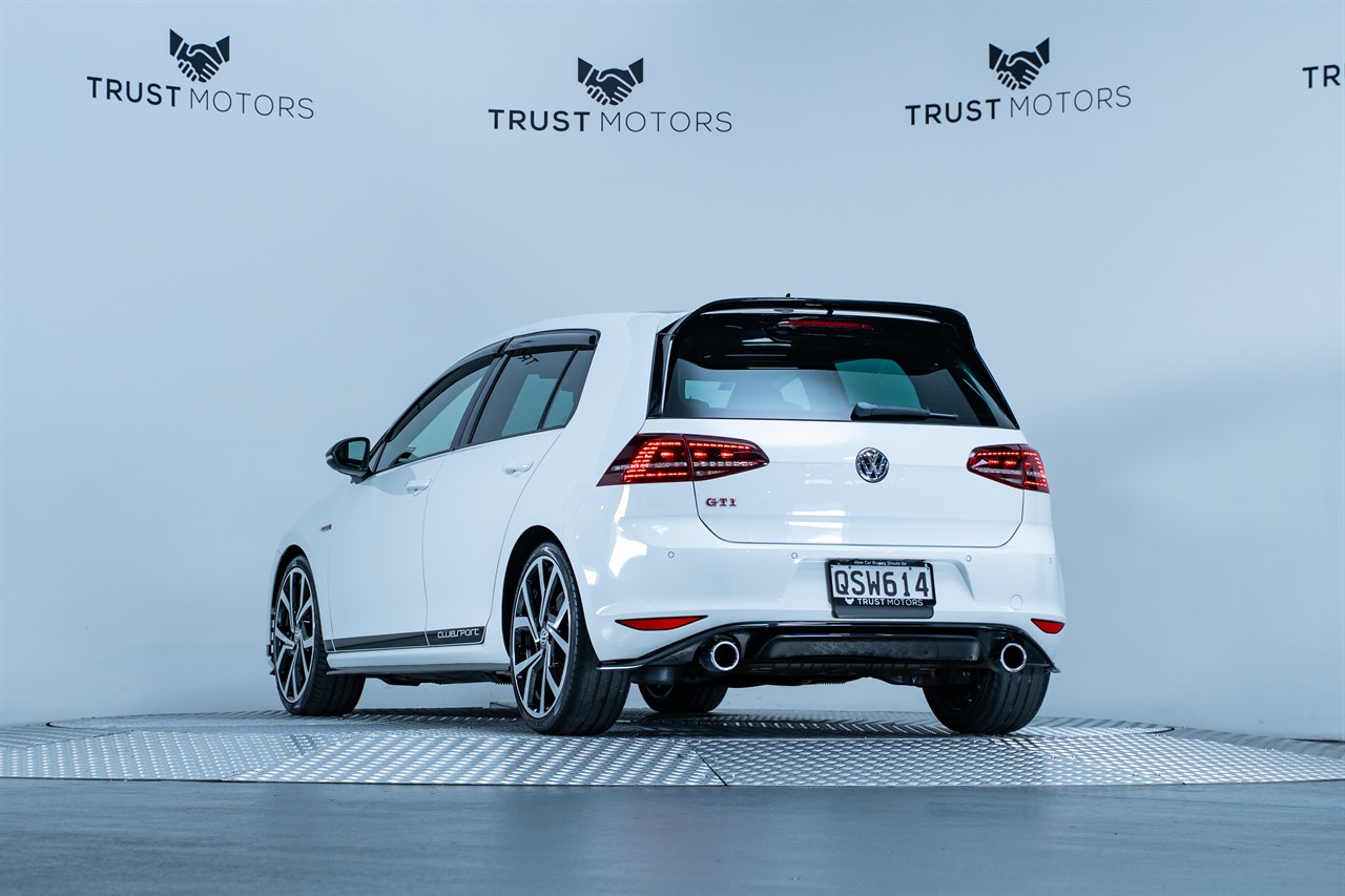 2016 Volkswagen Golf