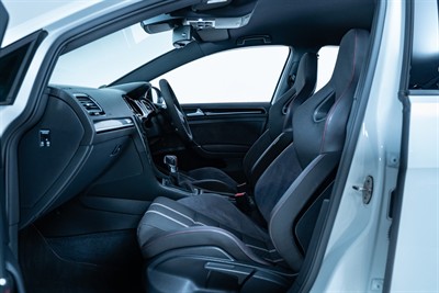 2016 Volkswagen Golf - Thumbnail