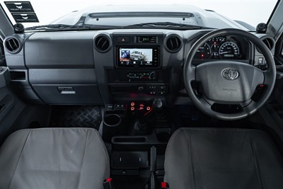 2022 Toyota Landcruiser - Thumbnail