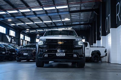 2022 Chevrolet Silverado - Thumbnail