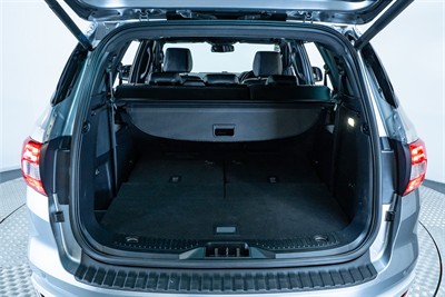 2020 Ford Everest - Thumbnail
