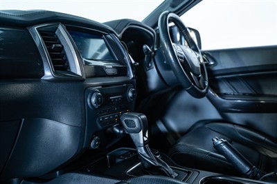 2020 Ford Everest - Thumbnail