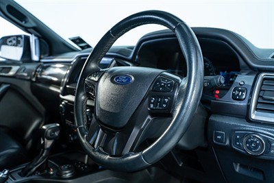 2020 Ford Everest - Thumbnail