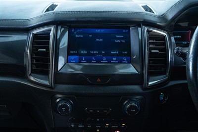 2020 Ford Everest - Thumbnail