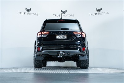 2023 Ford Everest - Thumbnail