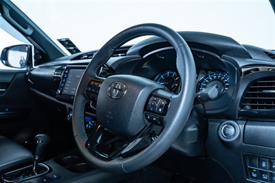 2024 Toyota Hilux - Thumbnail