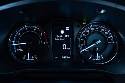 2024 Toyota Hilux - Thumbnail