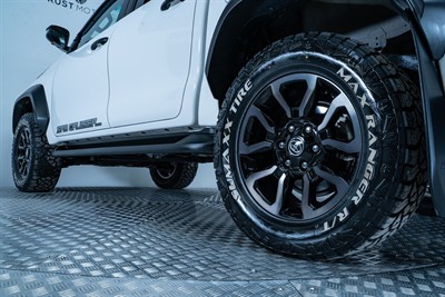 2024 Toyota Hilux - Thumbnail