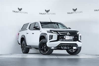 2022 Mitsubishi Triton - Thumbnail