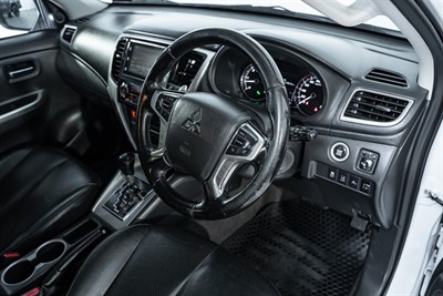 2022 Mitsubishi Triton - Thumbnail