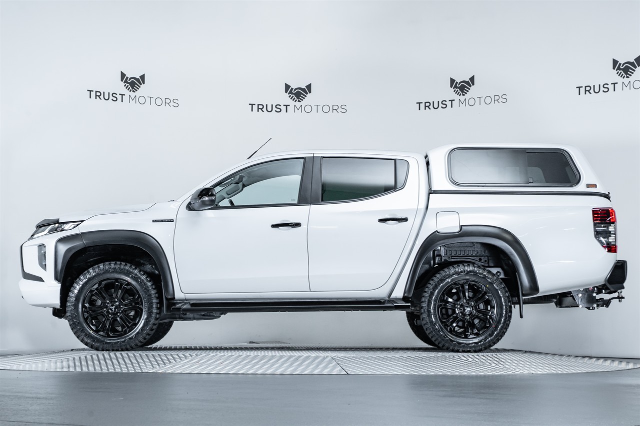 2022 Mitsubishi Triton