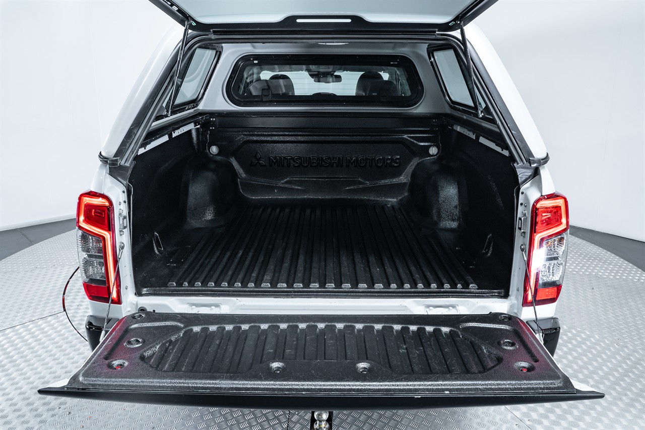 2022 Mitsubishi Triton