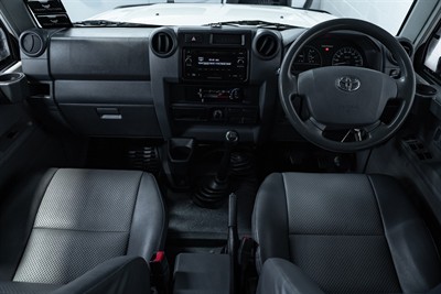 2020 Toyota Landcruiser - Thumbnail