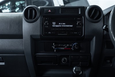 2020 Toyota Landcruiser - Thumbnail