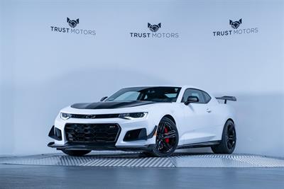 2018 Chevrolet Camaro - Thumbnail