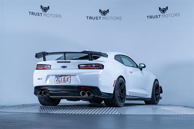 2018 Chevrolet Camaro - Thumbnail