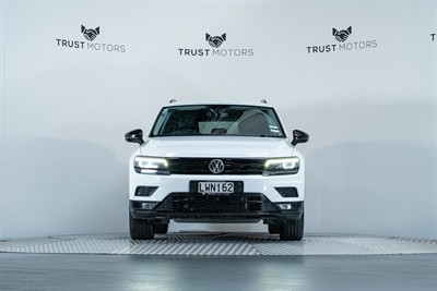 2018 Volkswagen Tiguan - Thumbnail