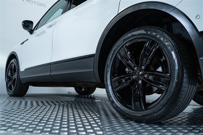 2018 Volkswagen Tiguan - Thumbnail