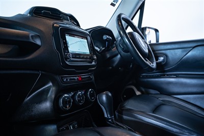2017 Jeep Renegade - Thumbnail