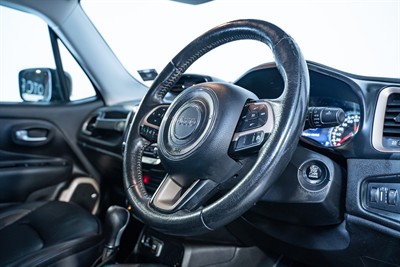 2017 Jeep Renegade - Thumbnail