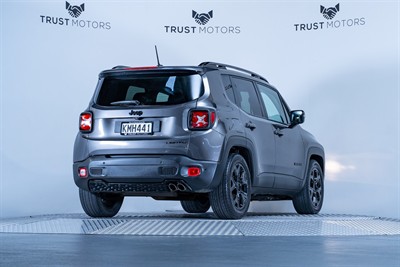 2017 Jeep Renegade - Thumbnail