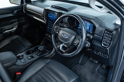 2023 Ford Everest - Thumbnail