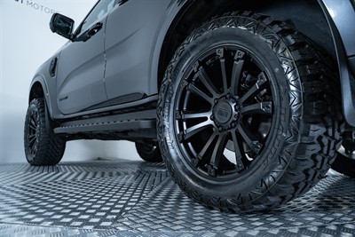 2023 Ford Everest - Thumbnail