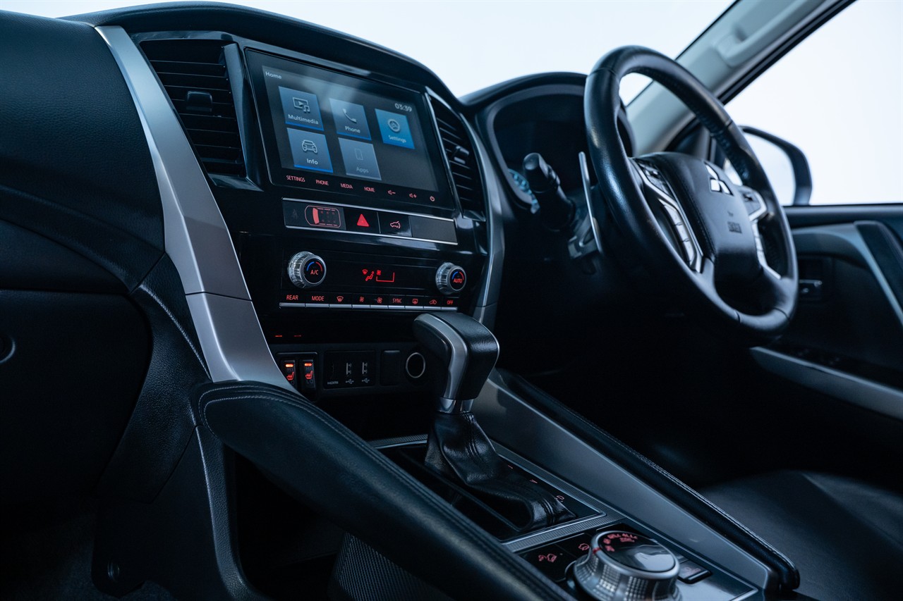 2023 Mitsubishi Pajero Sport