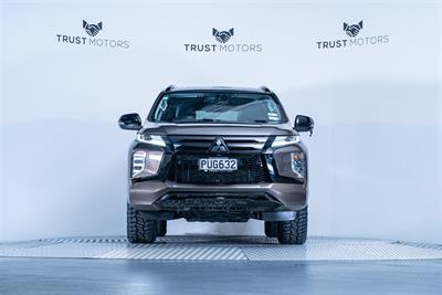2023 Mitsubishi Pajero Sport - Thumbnail