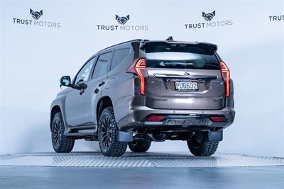 2023 Mitsubishi Pajero Sport - Thumbnail