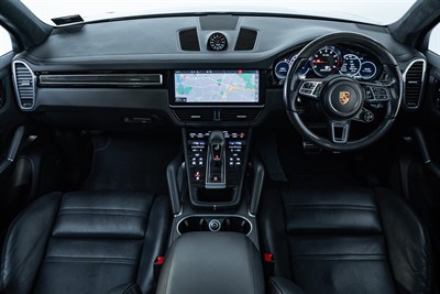 2019 Porsche Cayenne - Thumbnail