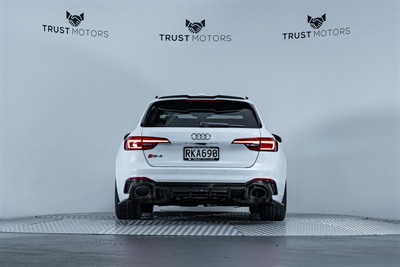 2018 Audi Rs4 - Thumbnail