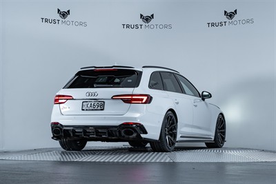 2018 Audi Rs4 - Thumbnail