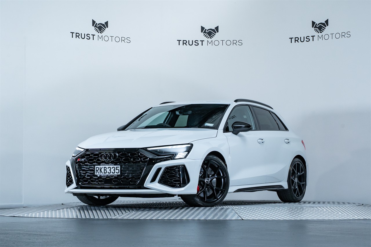 2022 Audi RS3