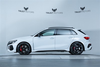 2022 Audi RS3 - Thumbnail