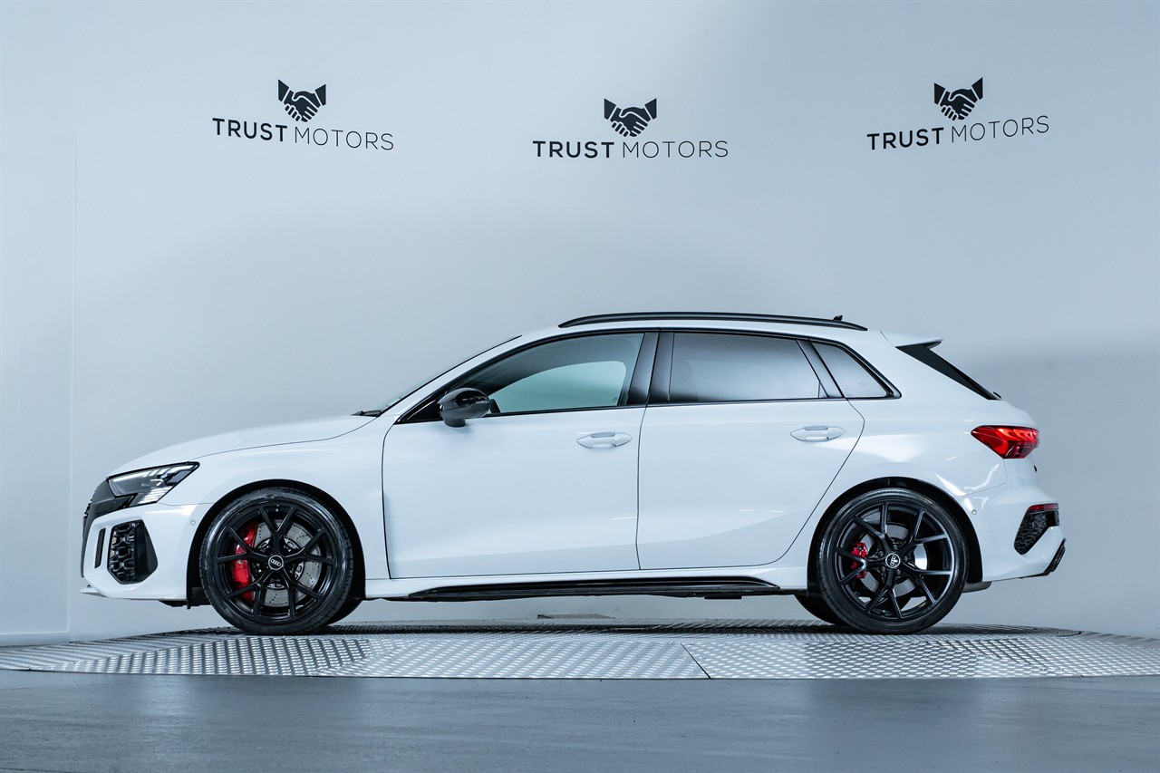 2022 Audi RS3