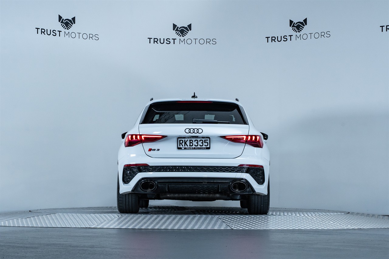 2022 Audi RS3