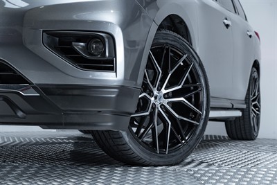 2020 Nissan Pathfinder - Thumbnail