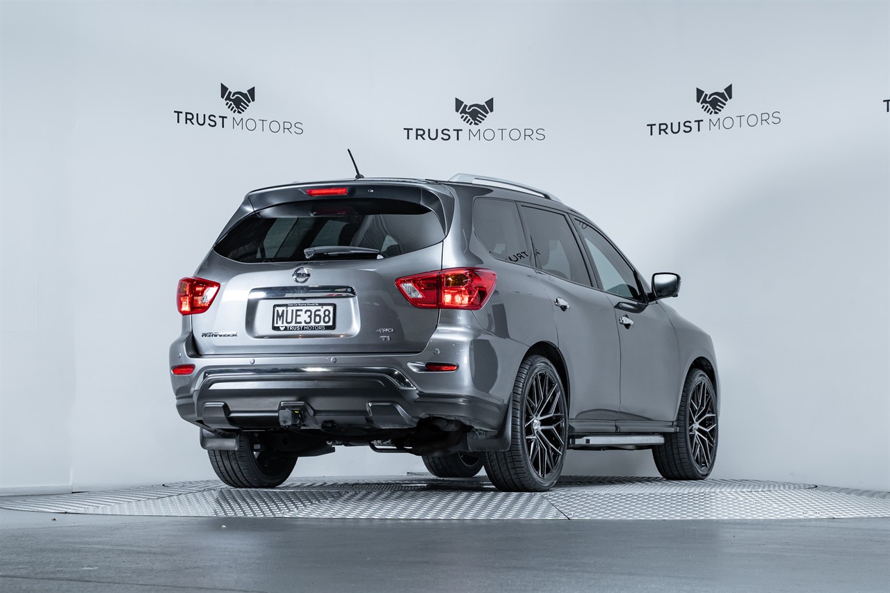 2020 Nissan Pathfinder