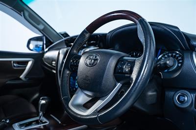 2017 Toyota Fortuner - Thumbnail