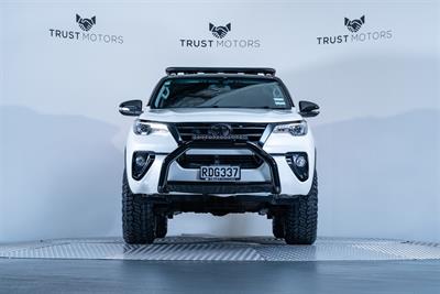 2017 Toyota Fortuner - Thumbnail