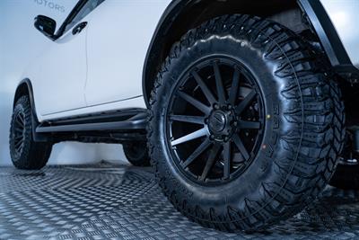 2017 Toyota Fortuner - Thumbnail