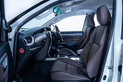 2017 Toyota Fortuner - Thumbnail